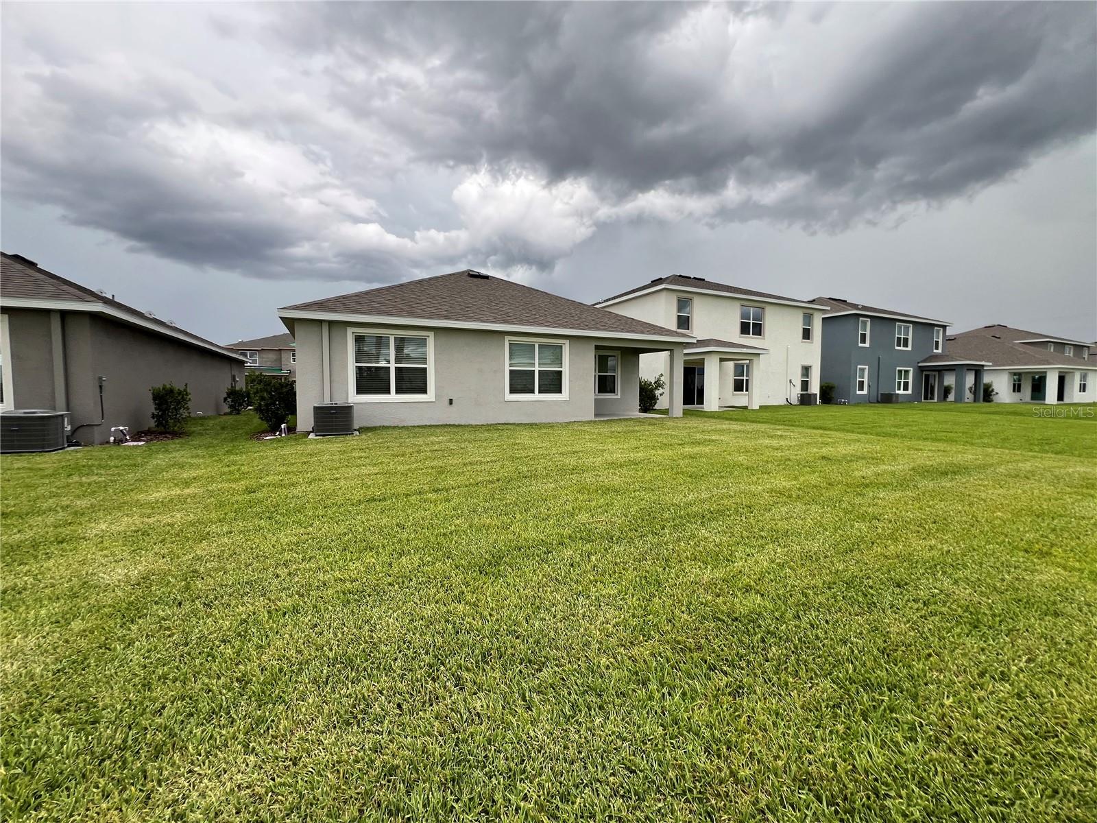 STAR FARMSPH V-SUB - Residential Lease