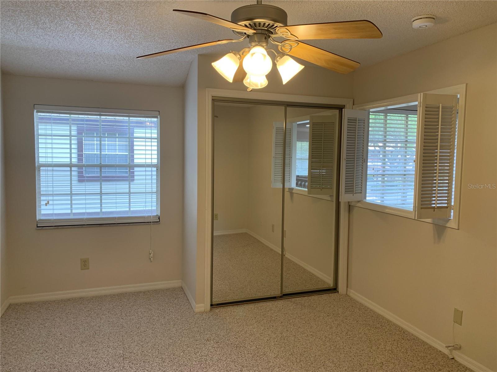 LAUREL OAKS AT COUNTRY WOODS CONDO - Residential Lease