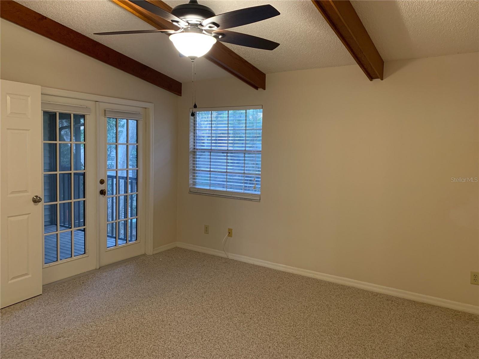 LAUREL OAKS AT COUNTRY WOODS CONDO - Residential Lease