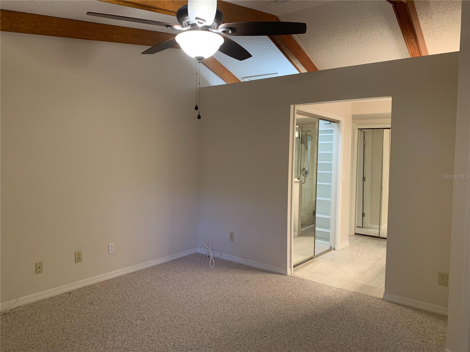 LAUREL OAKS AT COUNTRY WOODS CONDO - Residential Lease