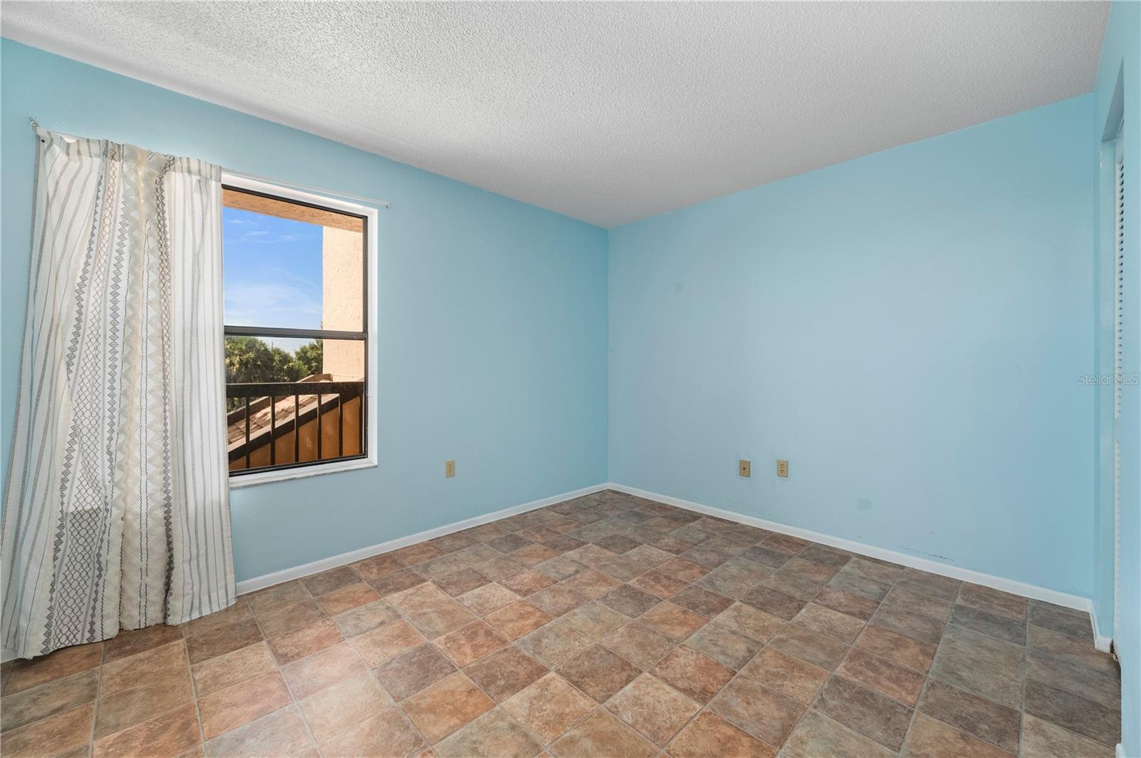 SANDHILL PINES BLDG 13 - Residential