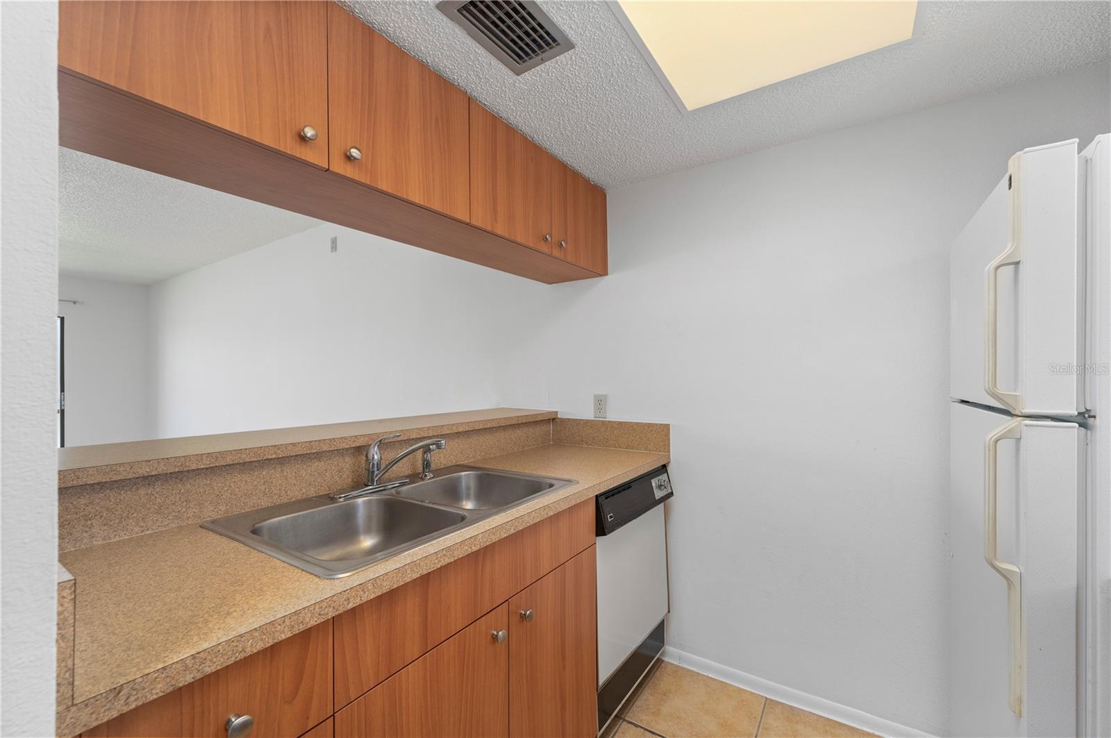 SANDHILL PINES BLDG 13 - Residential