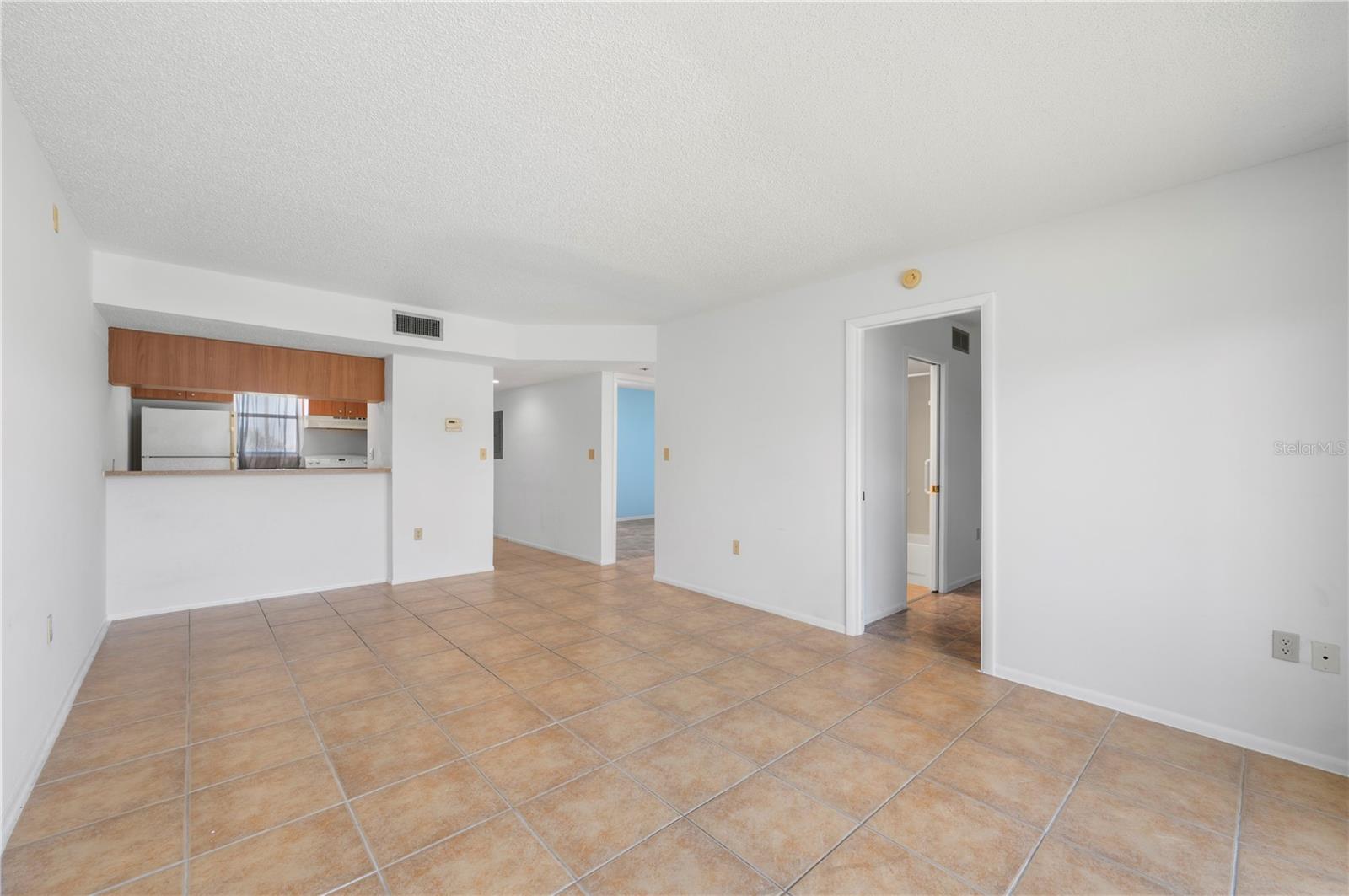 SANDHILL PINES BLDG 13 - Residential