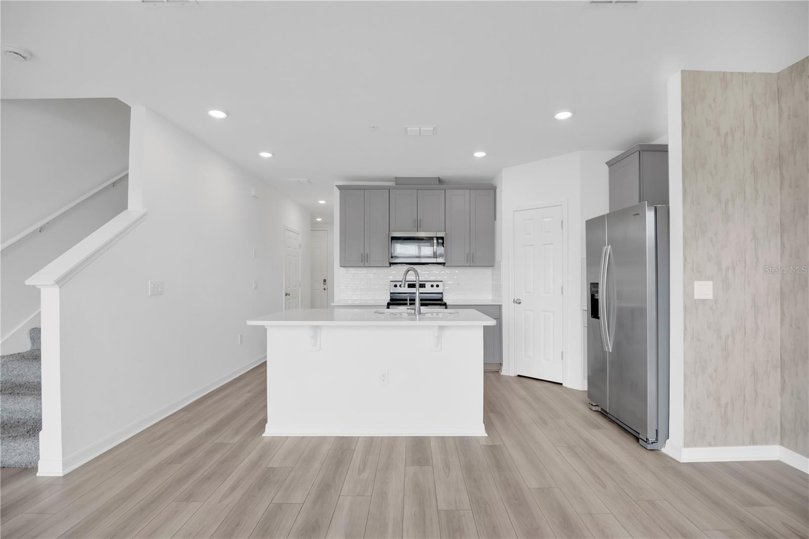 CHASE LNDG - Residential