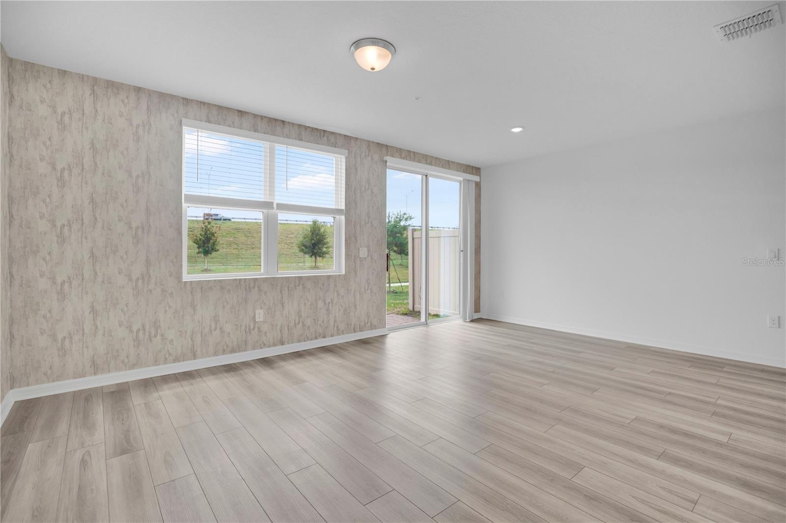 CHASE LNDG - Residential