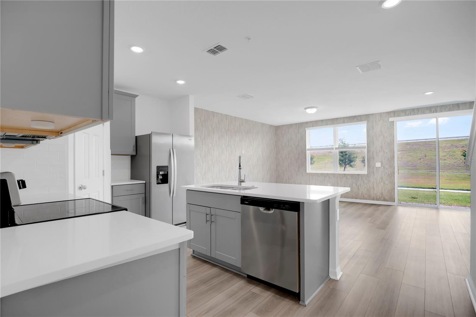 CHASE LNDG - Residential