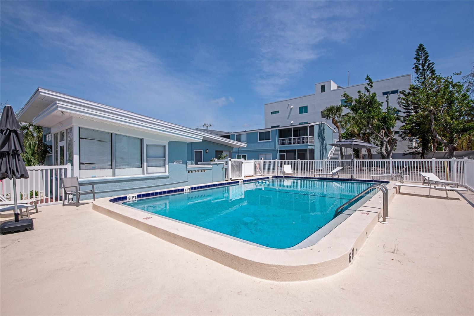 PELICAN GARDENS - Residential