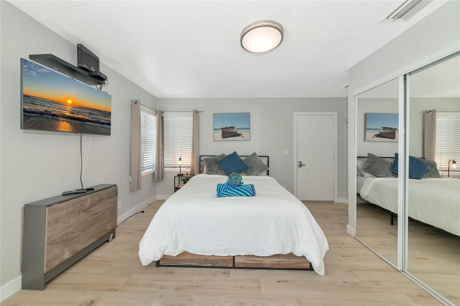 PELICAN GARDENS - Residential