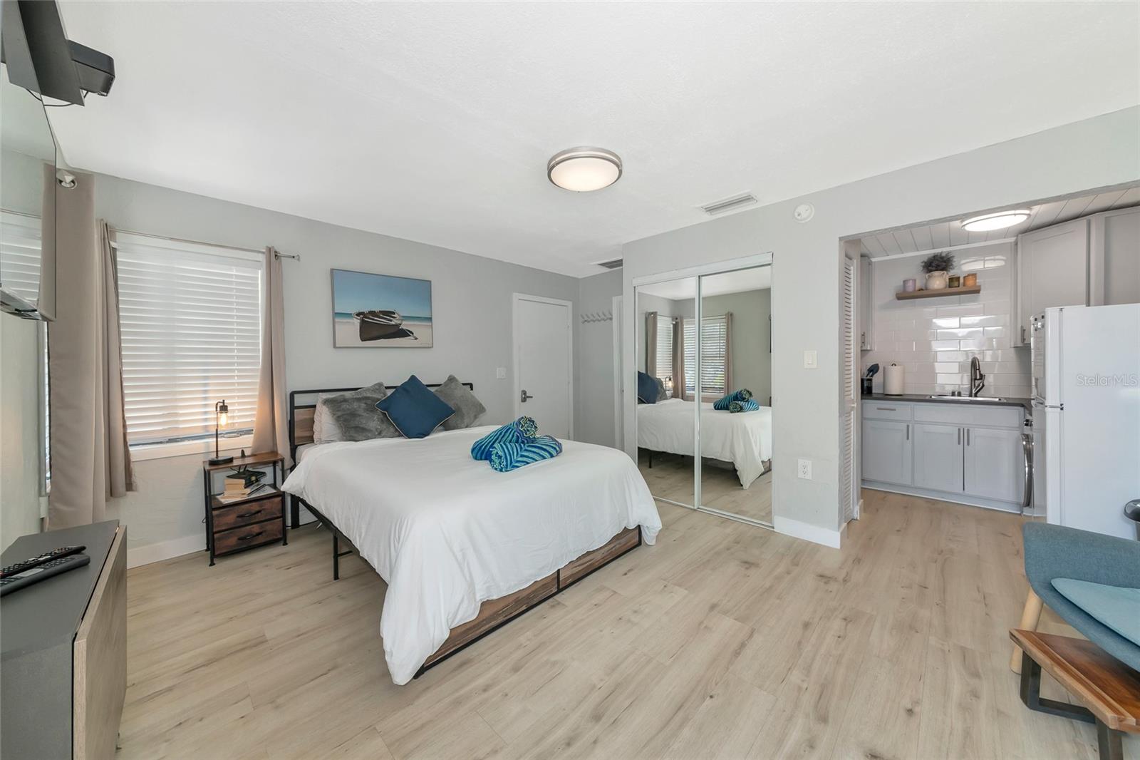 PELICAN GARDENS - Residential