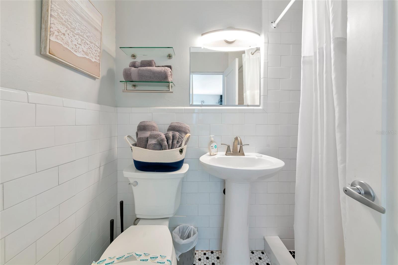 PELICAN GARDENS - Residential