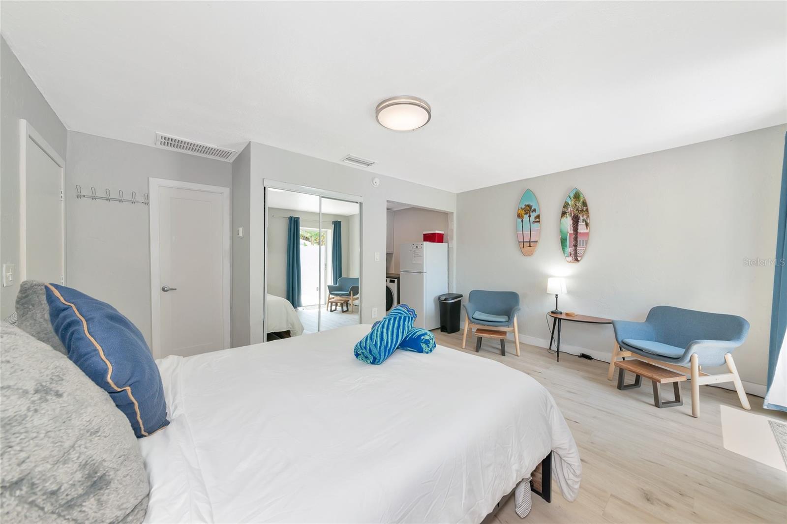 PELICAN GARDENS - Residential