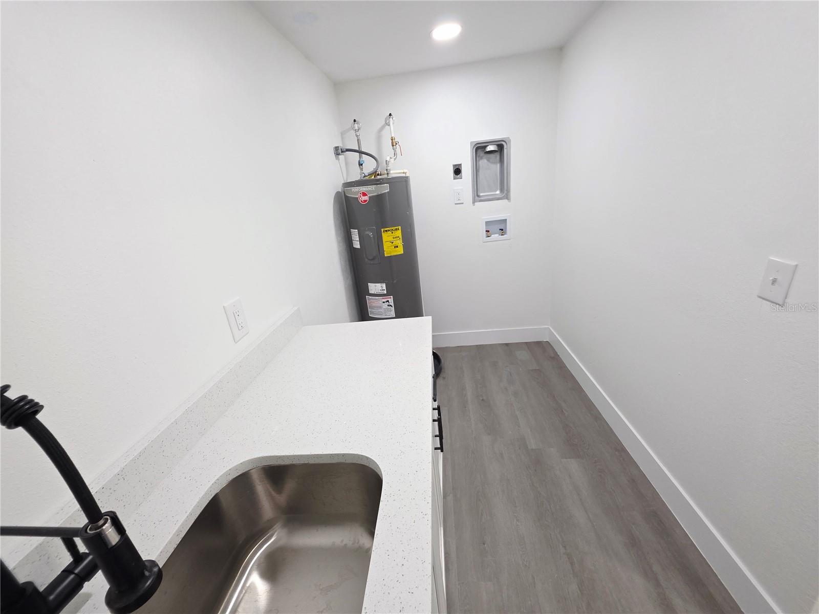 BEACON SQUARE - Residential