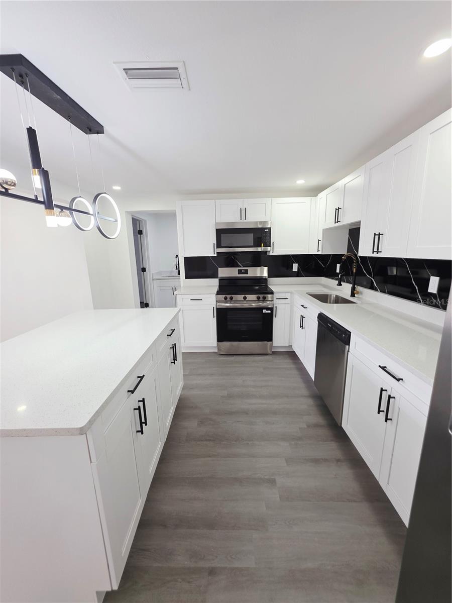 BEACON SQUARE - Residential