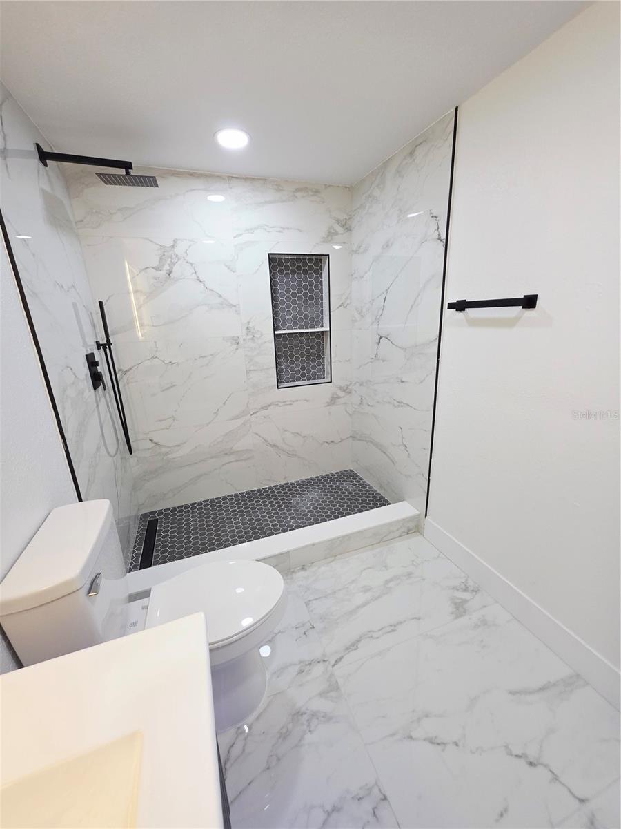 BEACON SQUARE - Residential