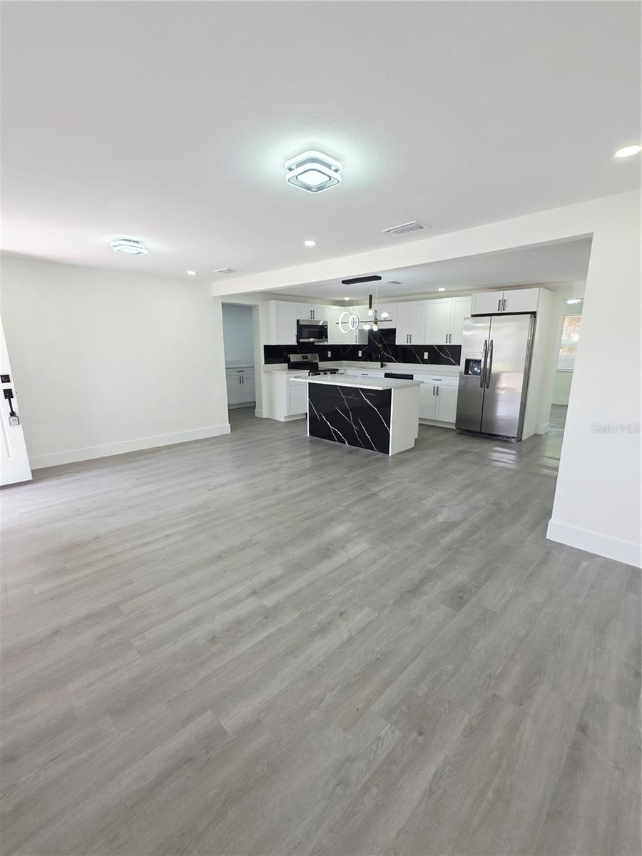 BEACON SQUARE - Residential