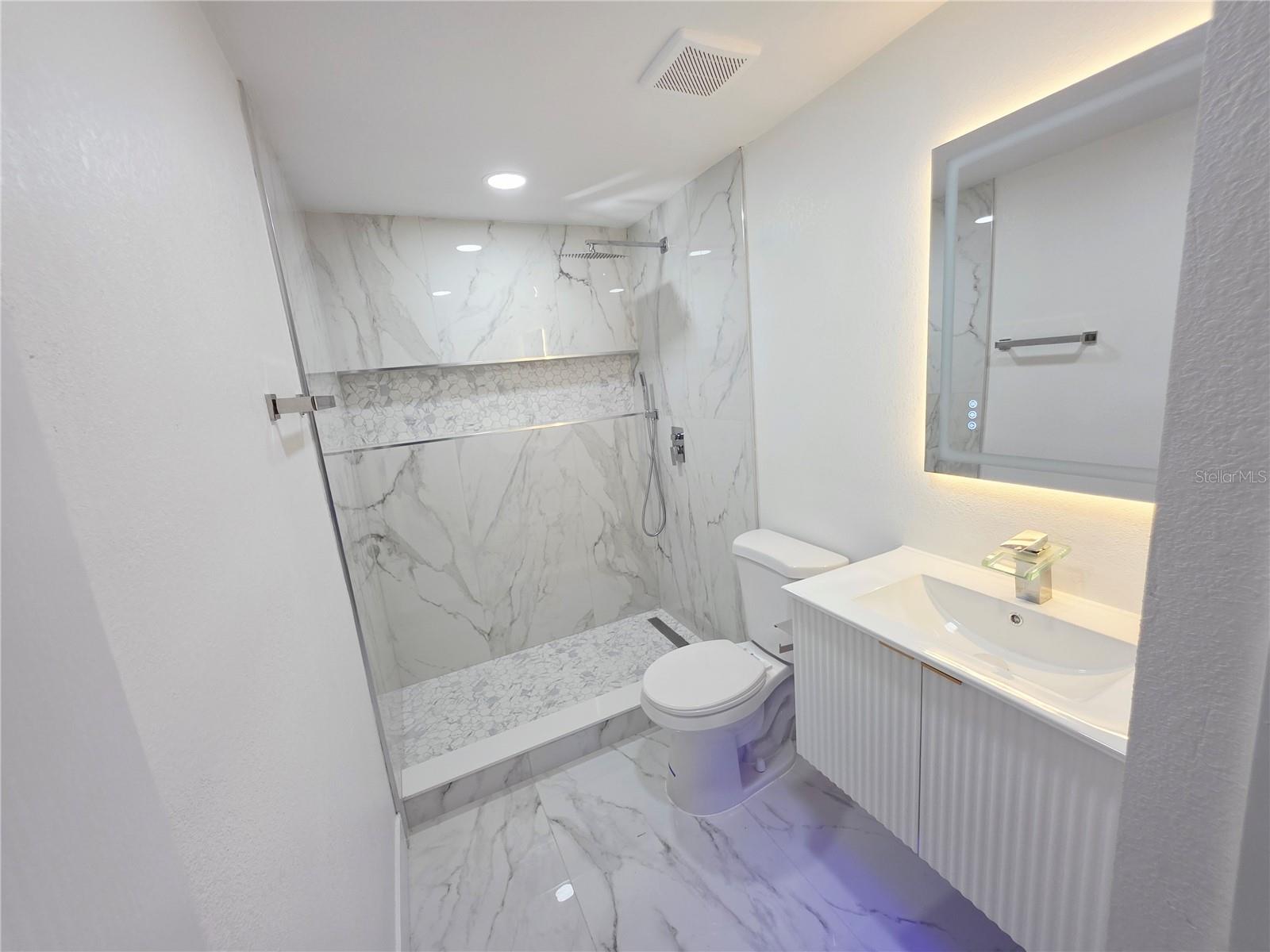 BEACON SQUARE - Residential