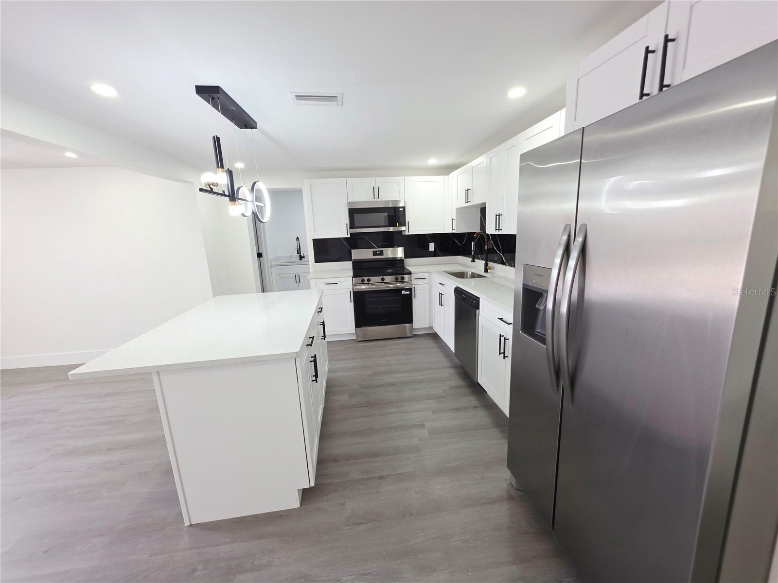 BEACON SQUARE - Residential