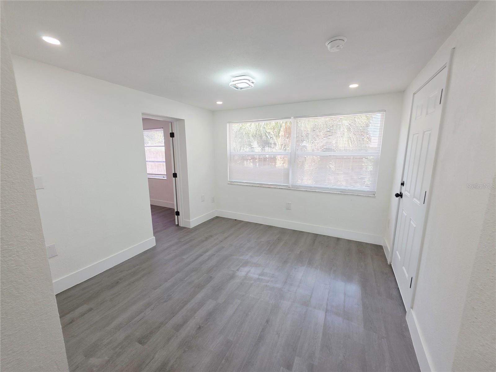 BEACON SQUARE - Residential