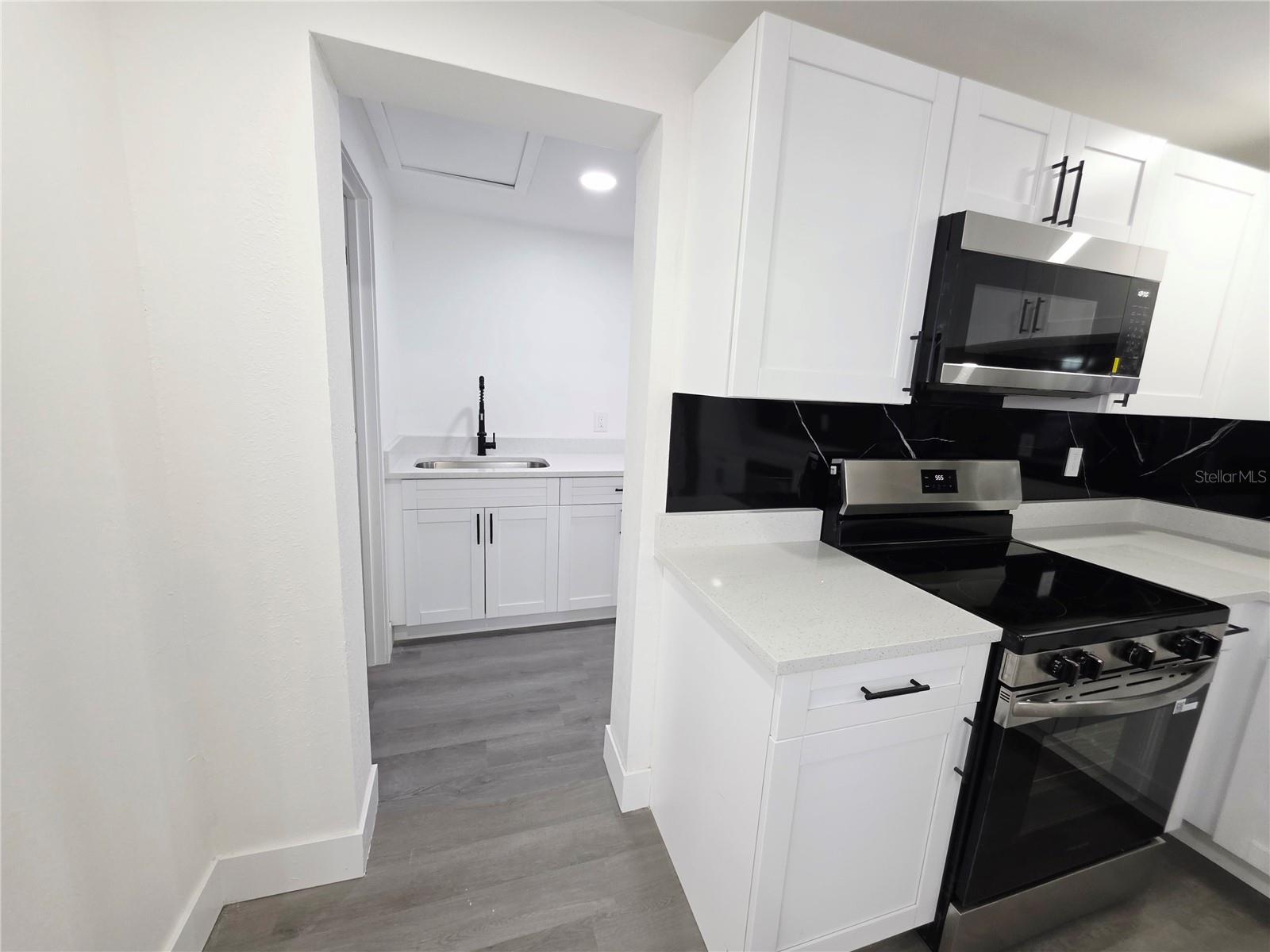 BEACON SQUARE - Residential