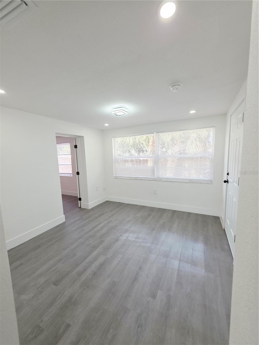 BEACON SQUARE - Residential