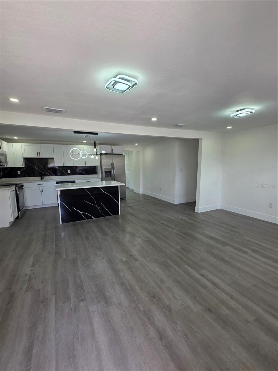 BEACON SQUARE - Residential