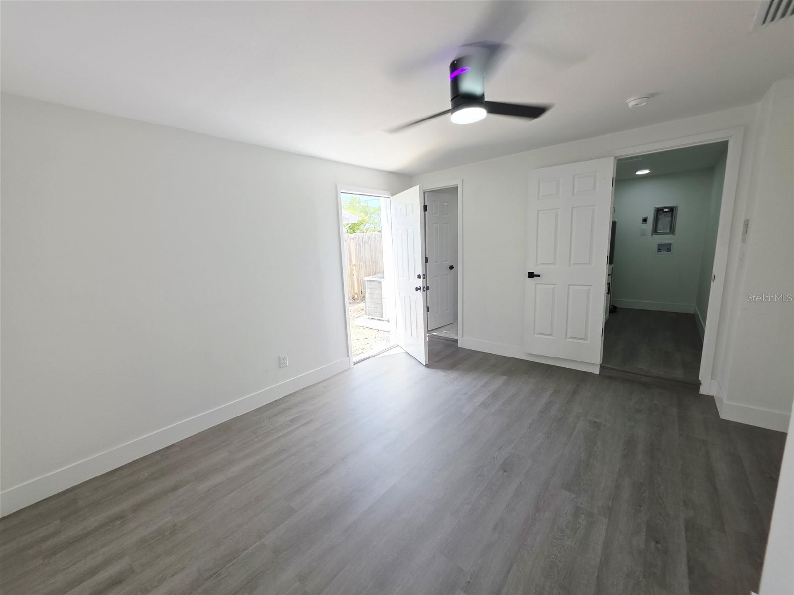 BEACON SQUARE - Residential