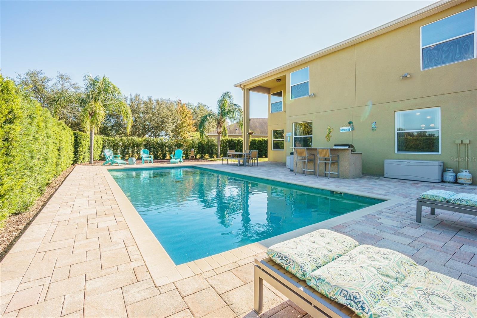 5709 WHITE TRILLIUM LOOP
