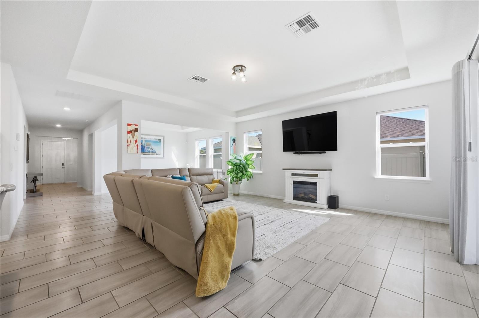 BRIDLEWOOD - Residential