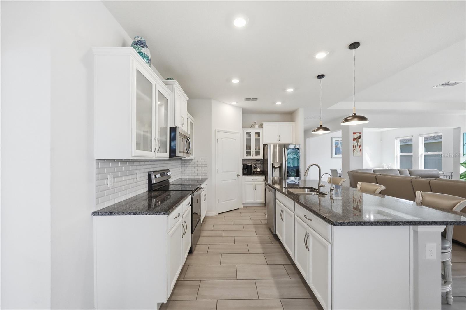 BRIDLEWOOD - Residential