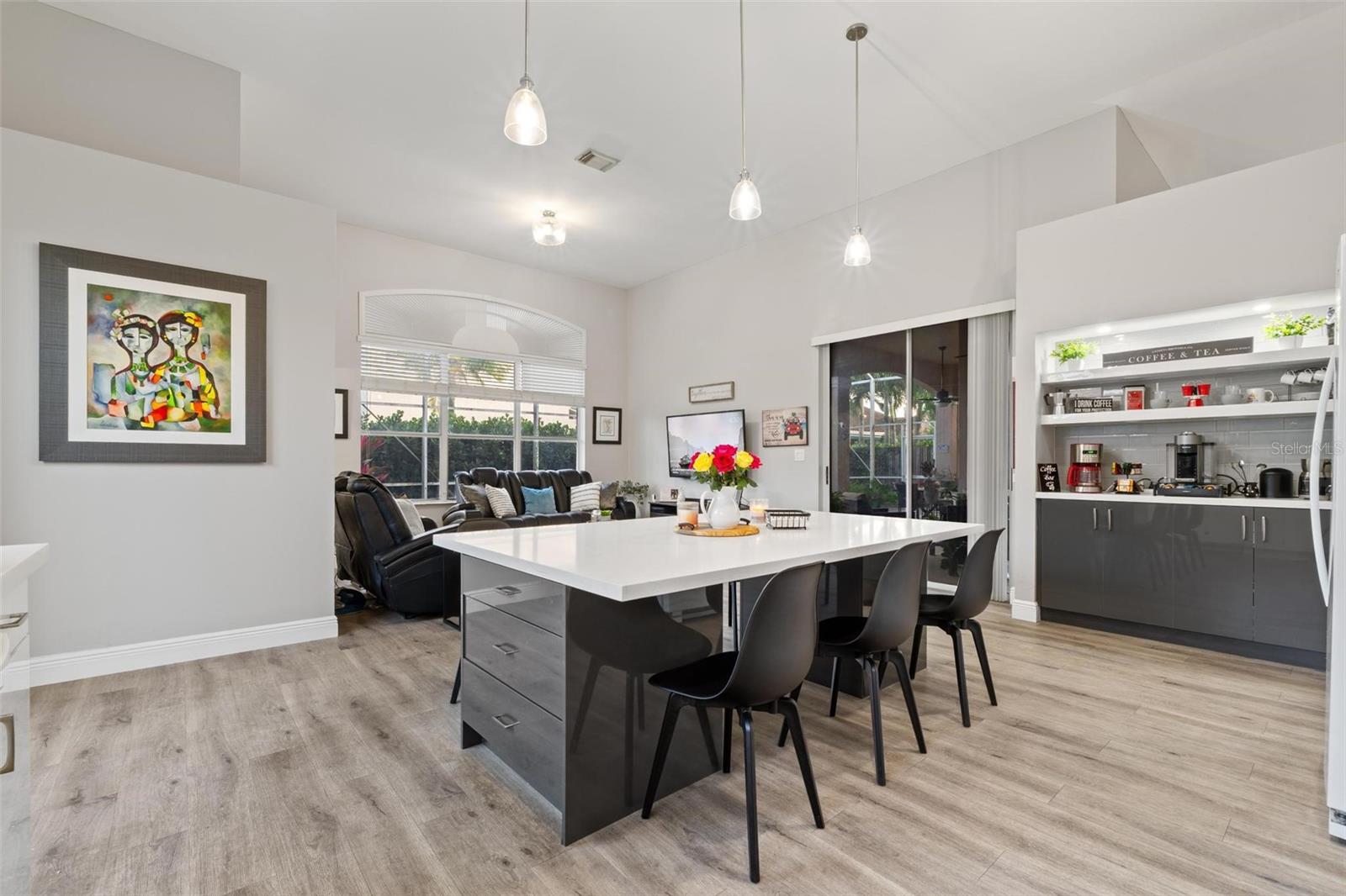 TWIN ACRES 154-15 B - Residential