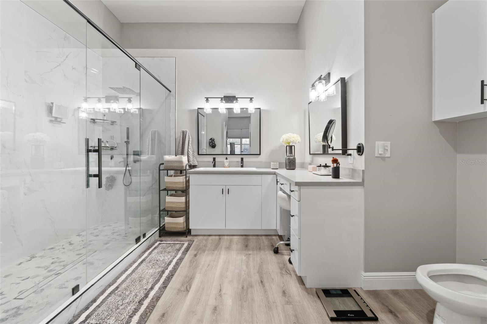 TWIN ACRES 154-15 B - Residential