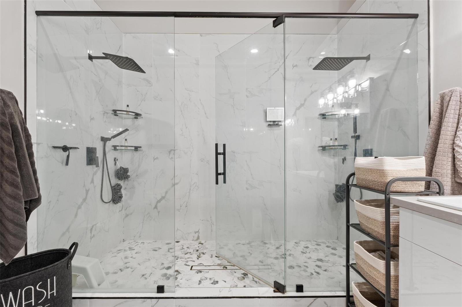 TWIN ACRES 154-15 B - Residential