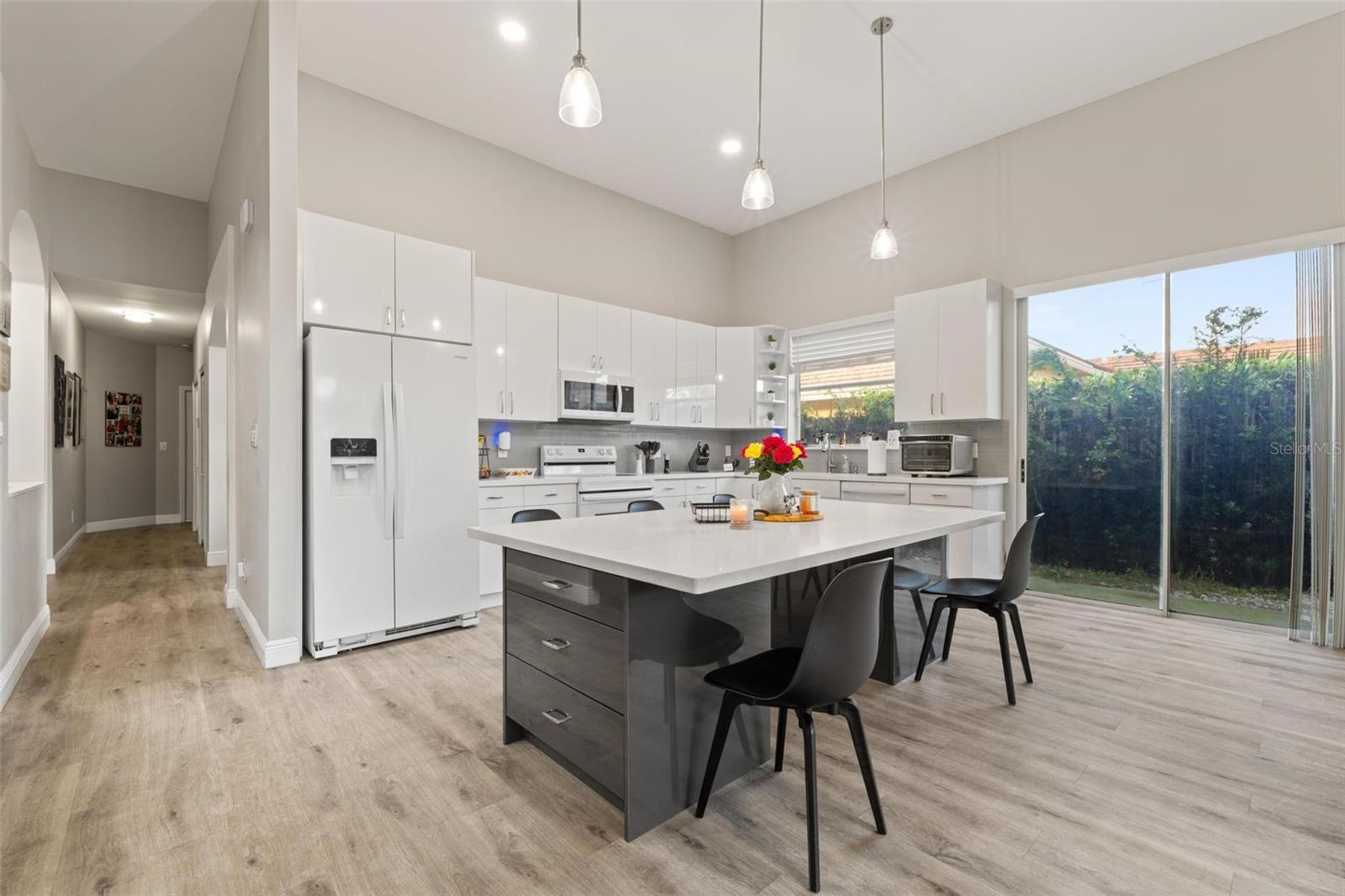 TWIN ACRES 154-15 B - Residential