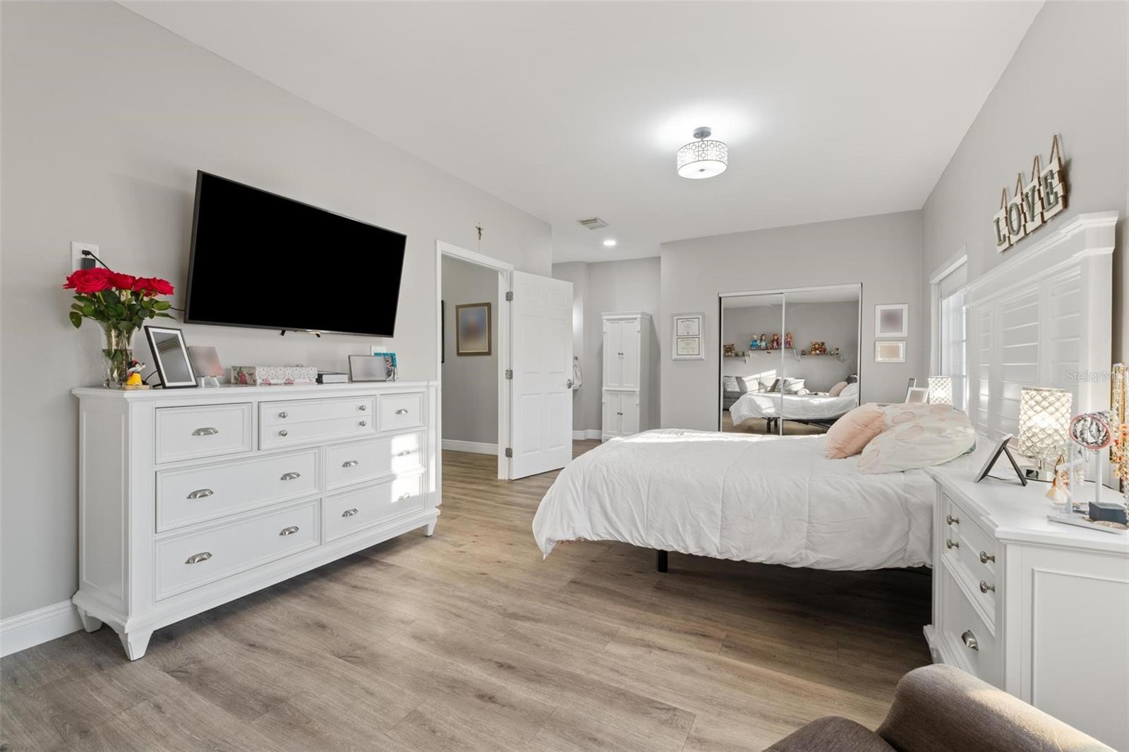 TWIN ACRES 154-15 B - Residential