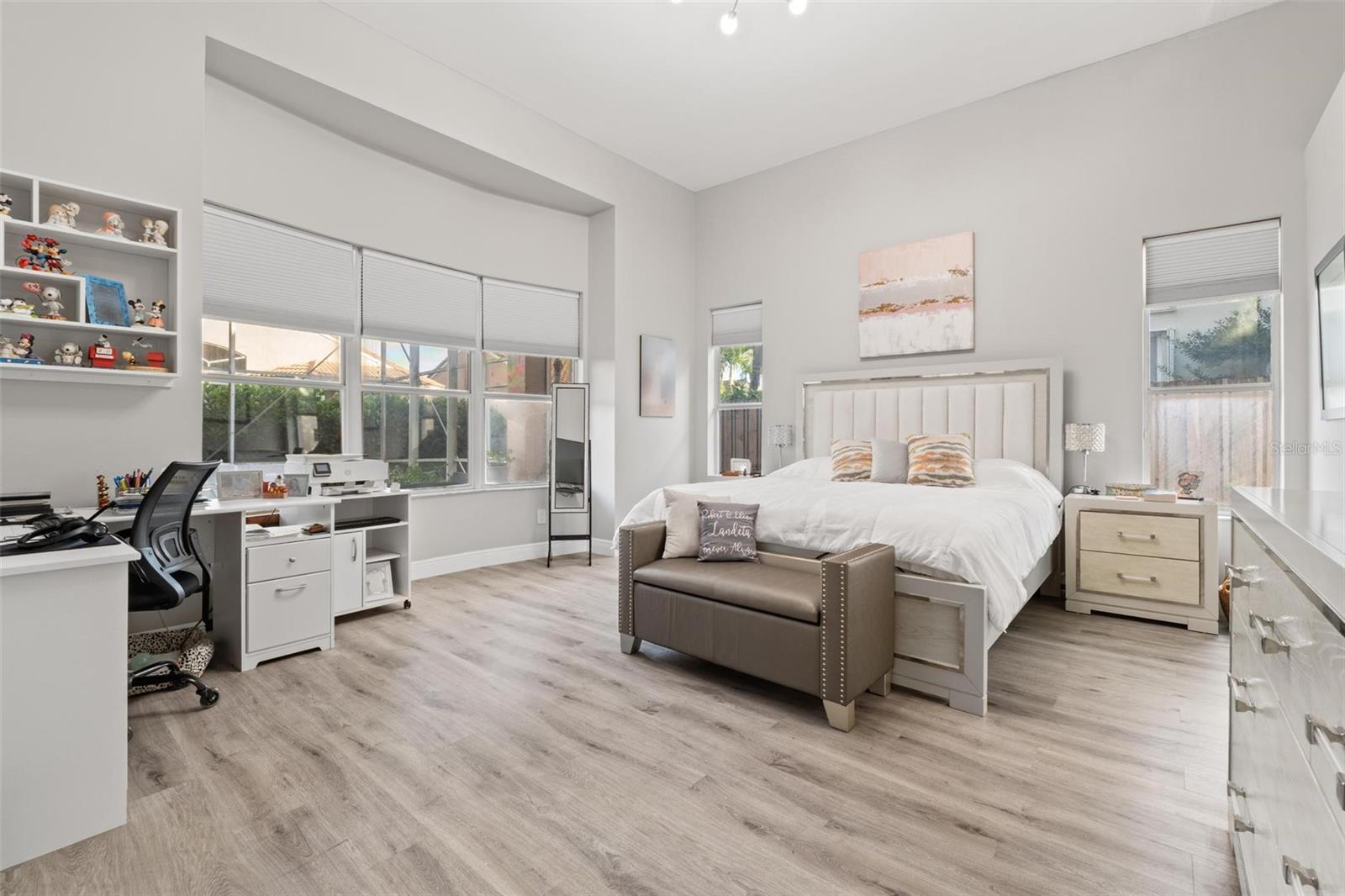 TWIN ACRES 154-15 B - Residential