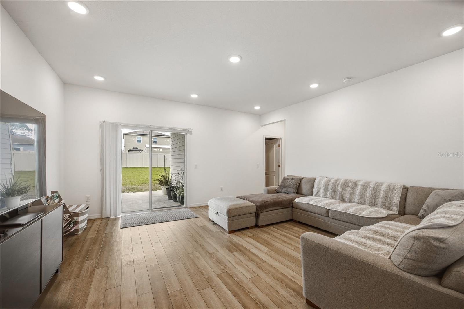 OAK PARK PH 1 PB 36 PG 78 - Residential