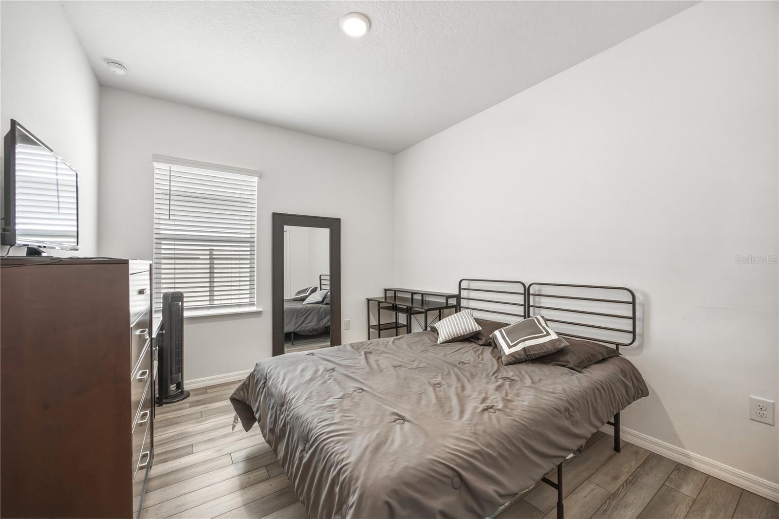 OAK PARK PH 1 PB 36 PG 78 - Residential