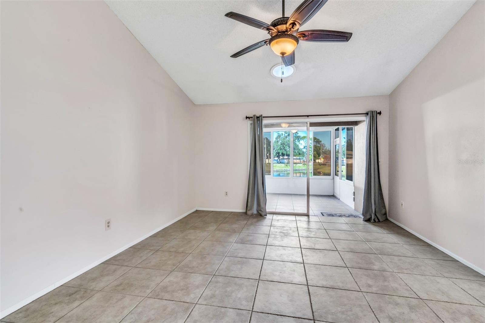 BAY TOWNE WEST - Residential