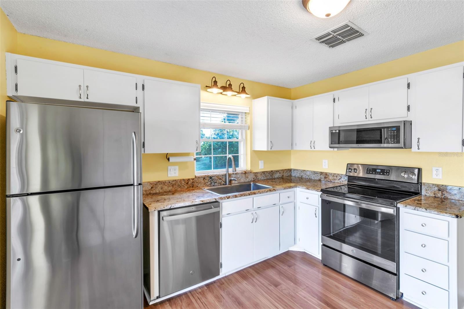 BAY TOWNE WEST - Residential