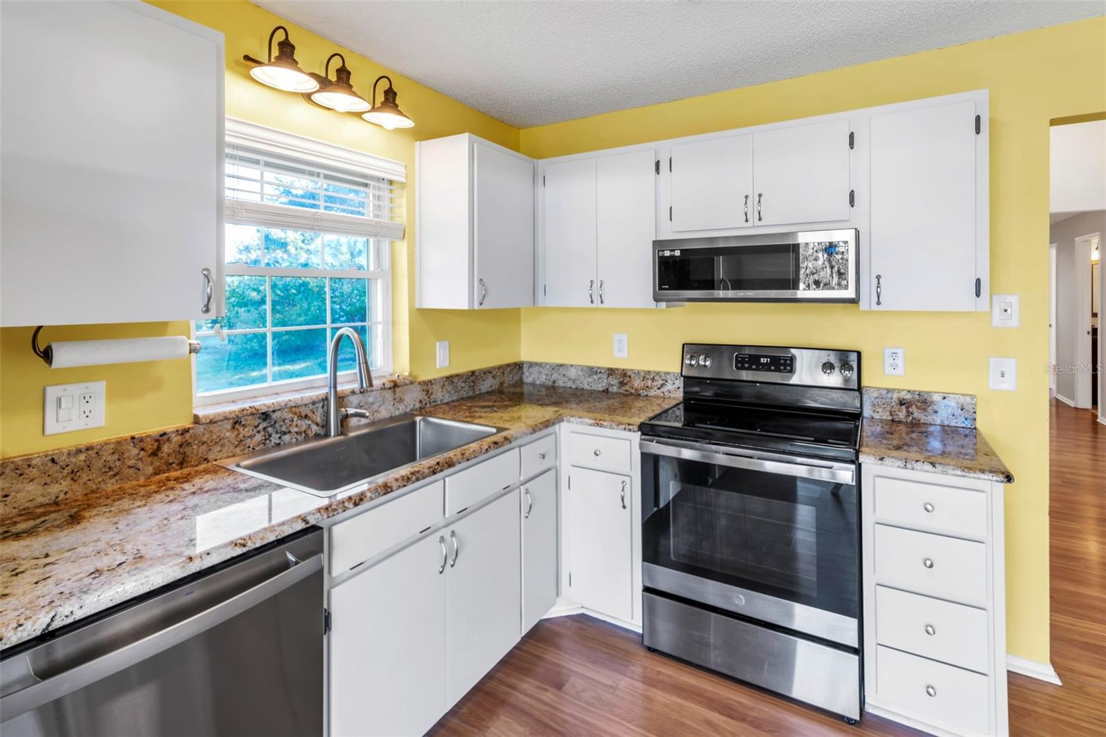 BAY TOWNE WEST - Residential