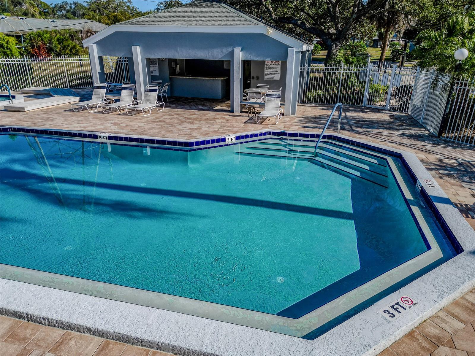 BAY TOWNE WEST - Residential