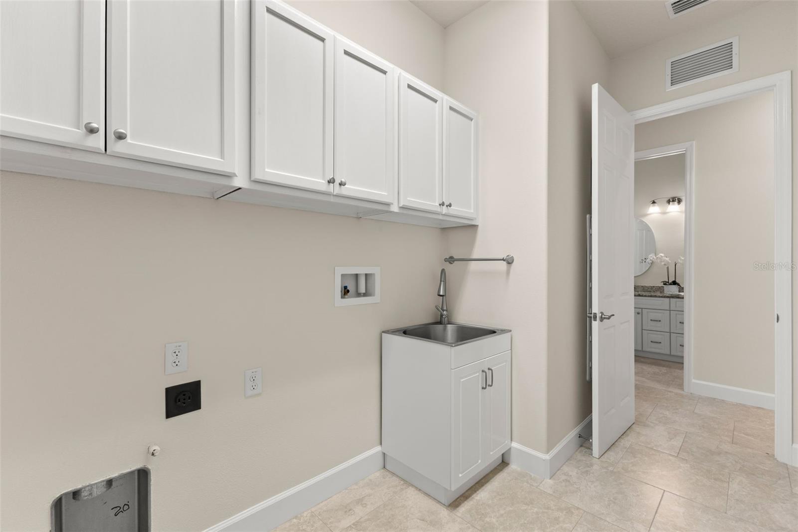 DUNEDIN COVE - Residential