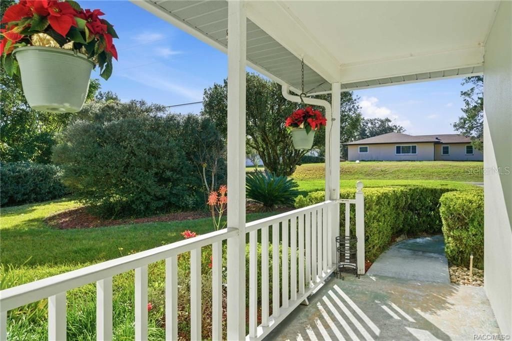 Photo of 8709 E Sandpiper Drive, Inverness, FL 34450 (MLS # TB8464612)