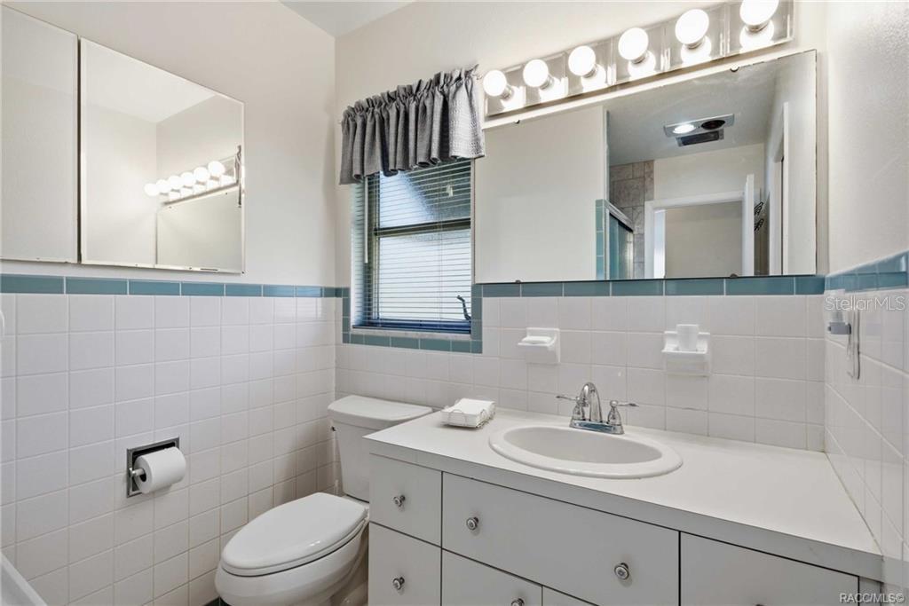 INVERNESS GOLF & COUNTRY CLUB ESTATES - Residential