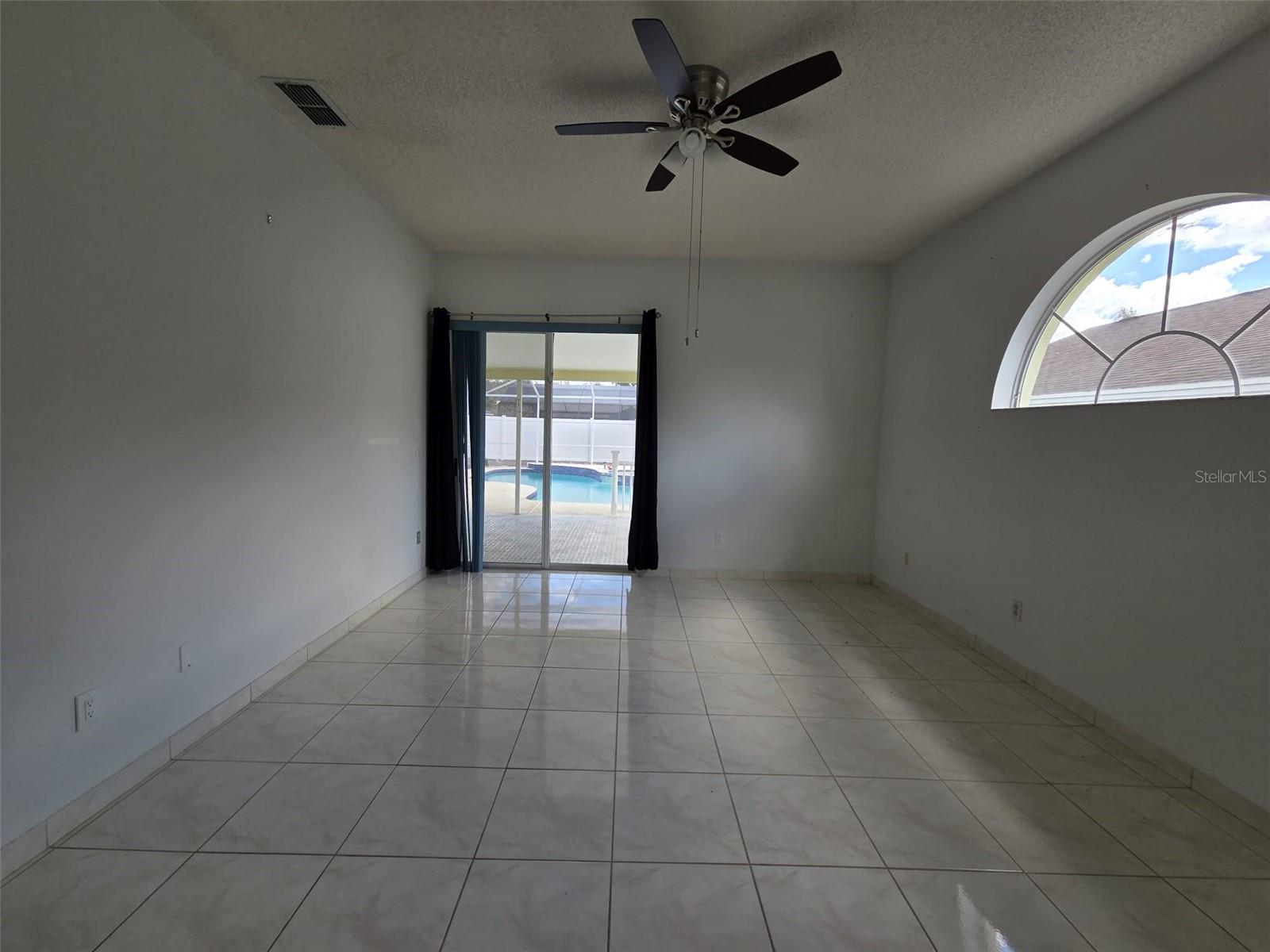 TWIN RIVERS SEC 4 UNIT 1 - Residential