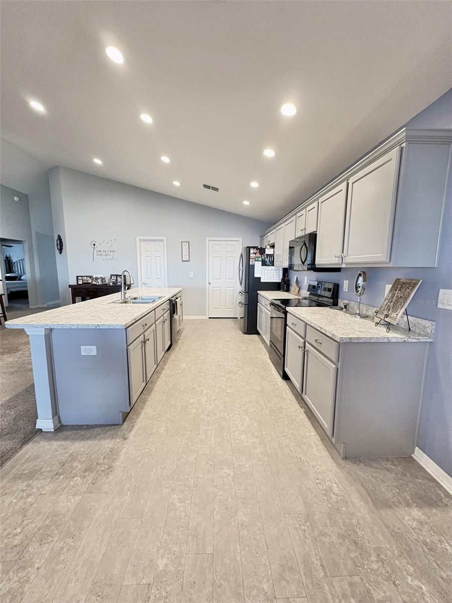 TOWNE PARK ESTATES - Residential