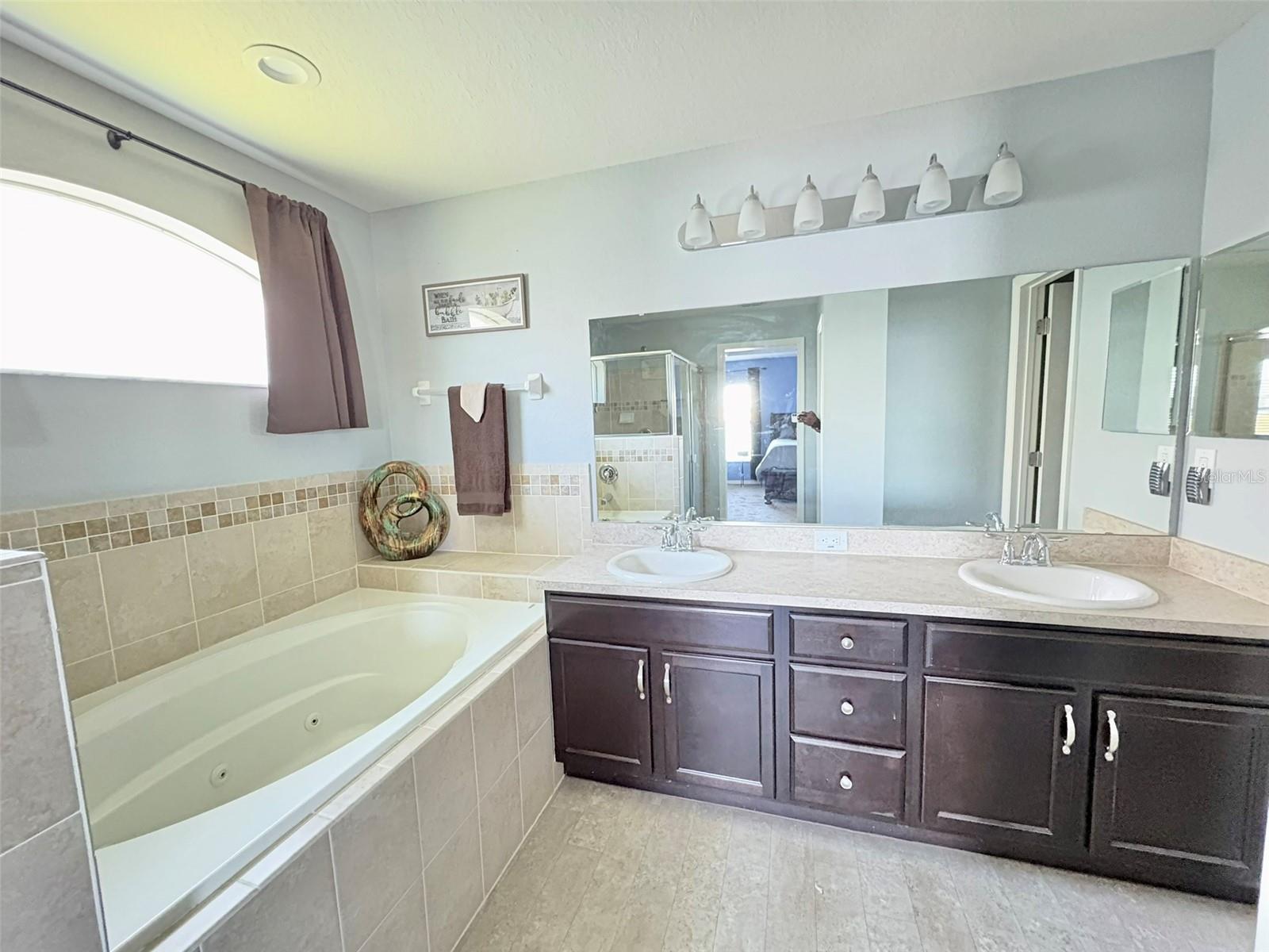 TOWNE PARK ESTATES - Residential