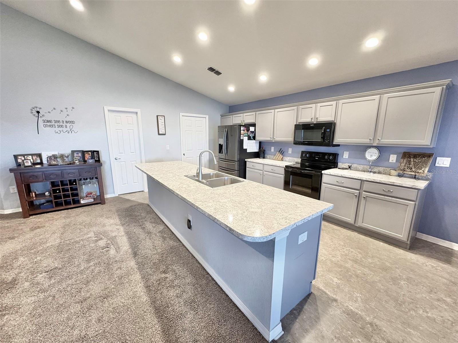 TOWNE PARK ESTATES - Residential