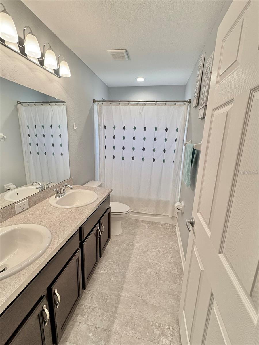 TOWNE PARK ESTATES - Residential