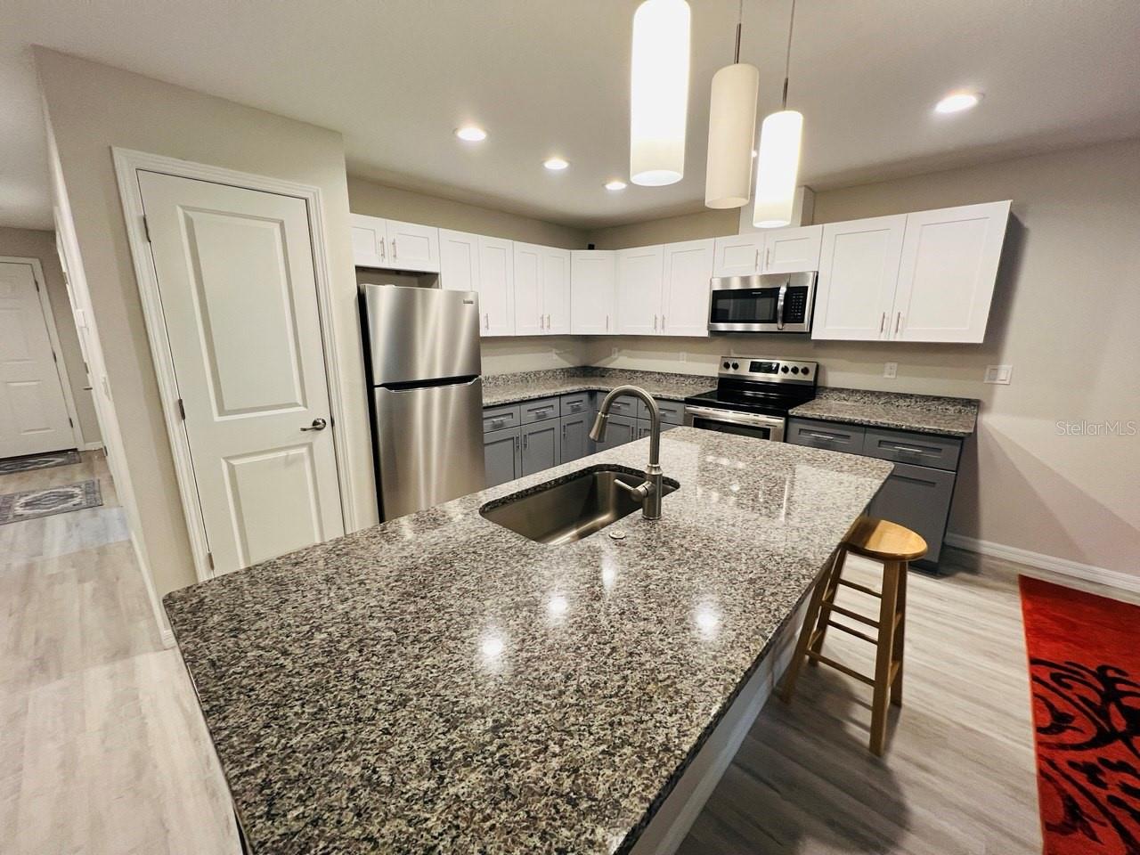 QUAL HOLLOW - Residential Lease